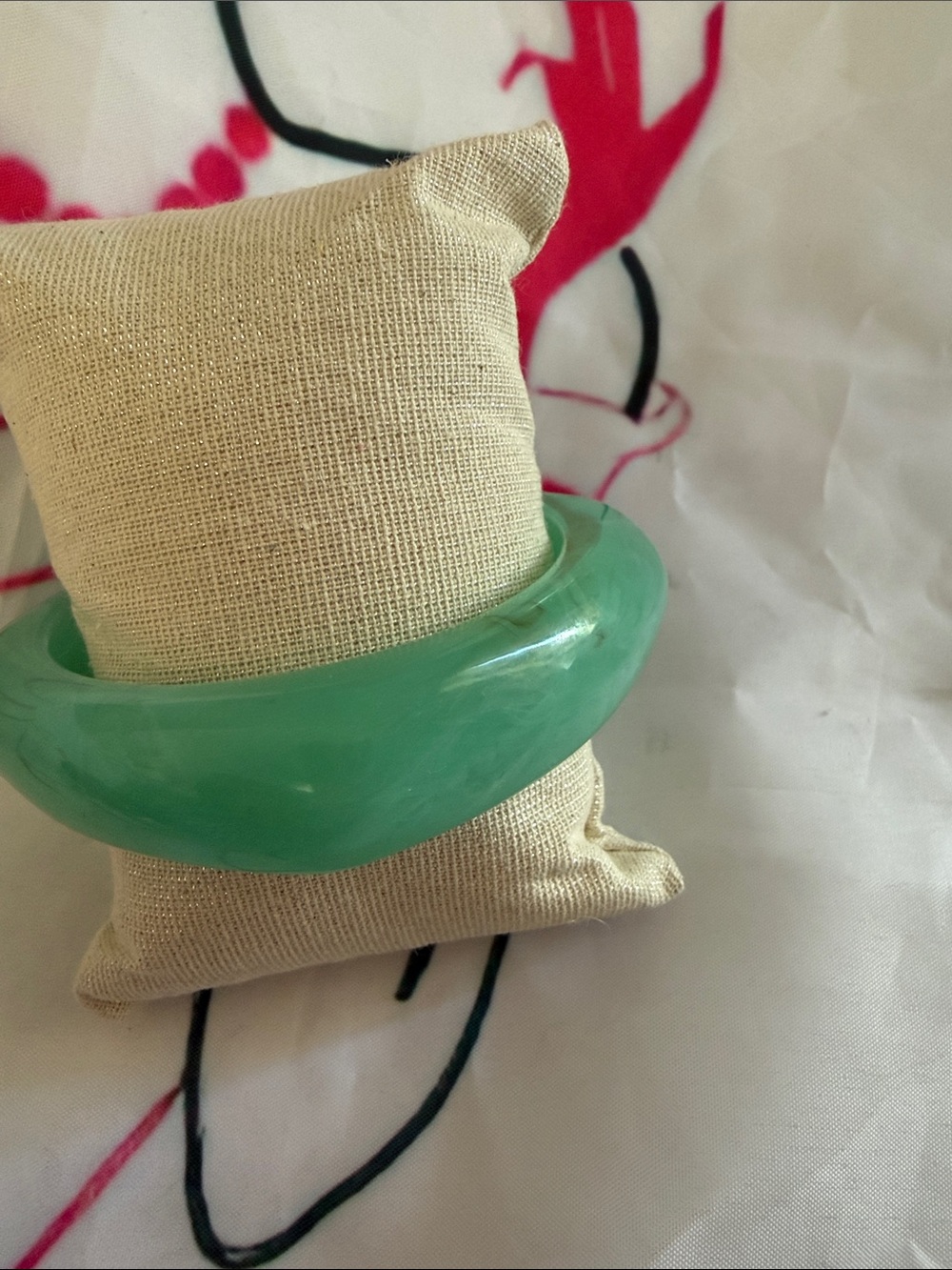 Green Jade-Look Thick Bangle Bracelet